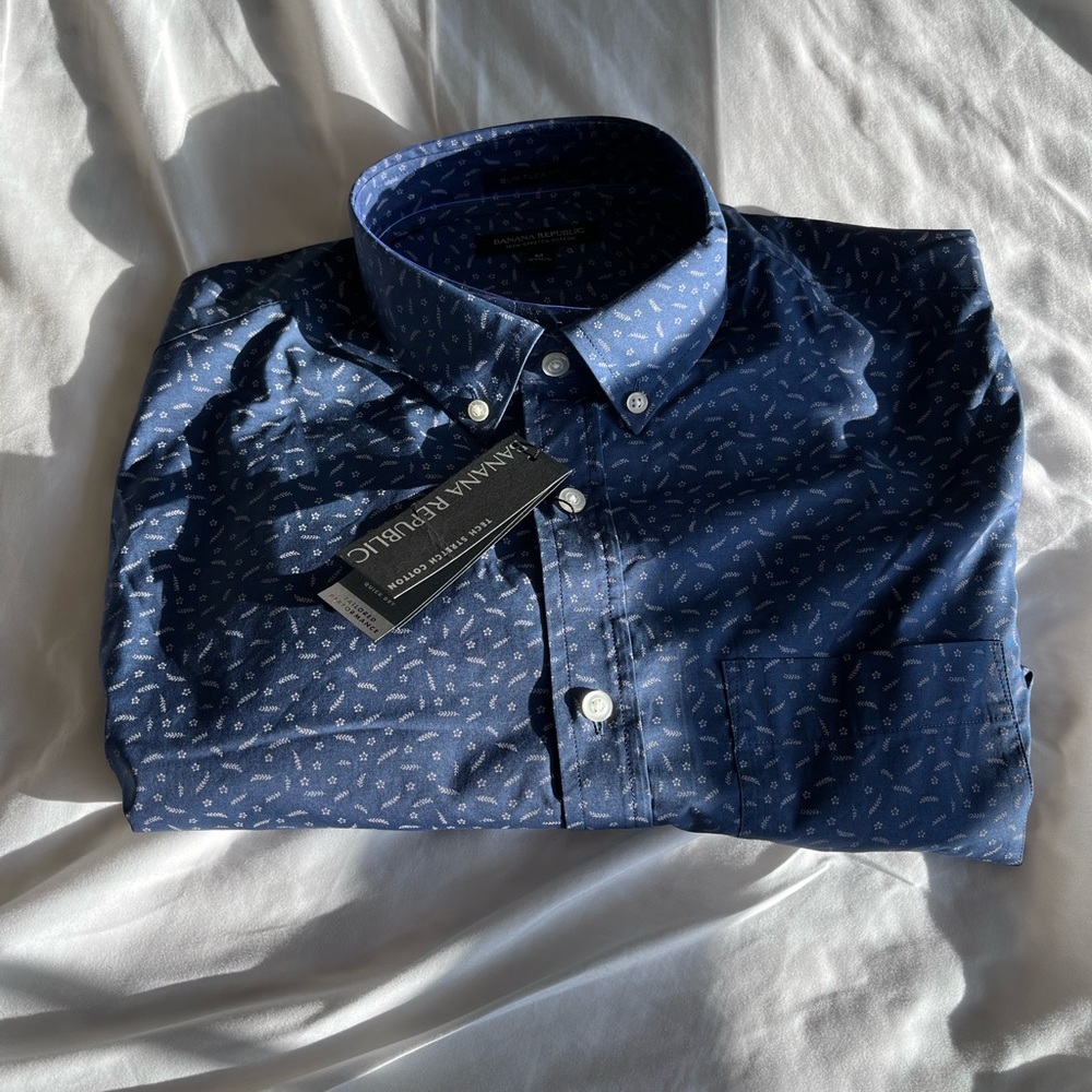 Men Banana Republic Navy Casual Button-Down Floral Pattern Size M